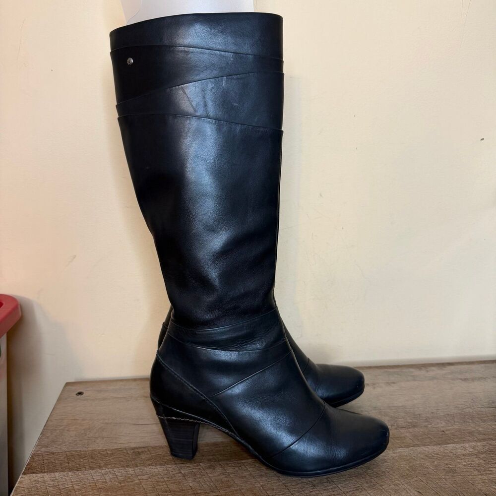 Pikolinos black leather boots size 42